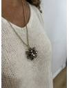 Collier doré pendentif fleur