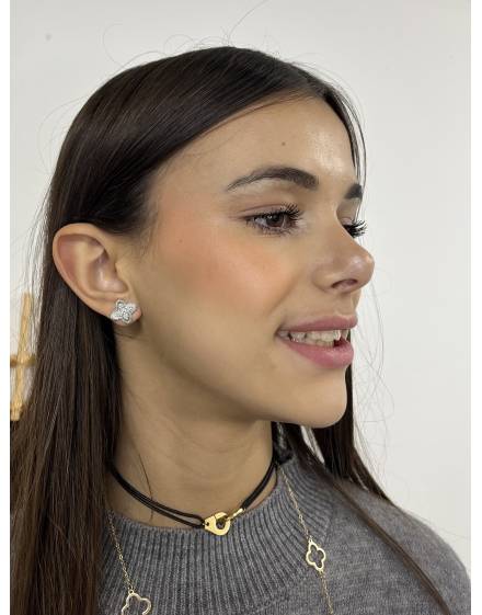 Boucles d'oreilles argentées fleur