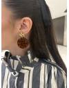 Boucles d’oreilles pendantes dorées détails marbre marron