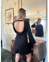 Robe noire dos nu