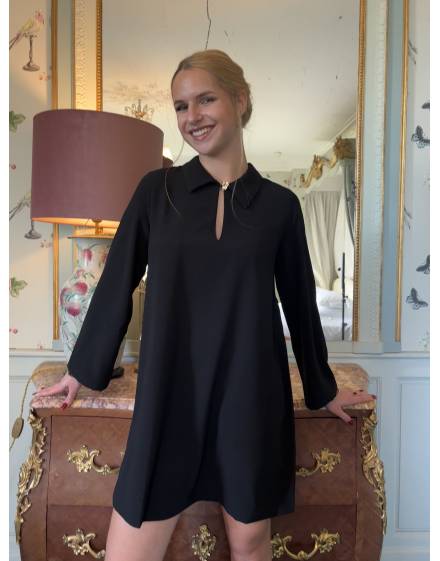 Robe noir trapèze