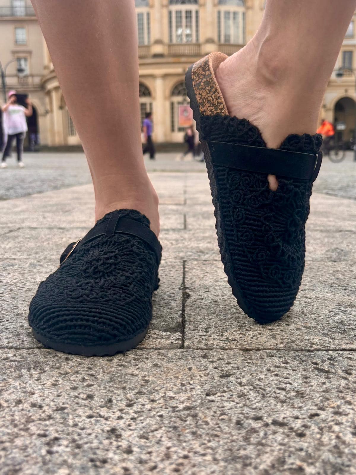 Mules à Crochet Noir Mules à Crochet Noir
