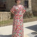 Robe multicolore aux manches évasées