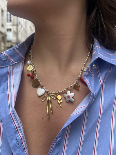 Collier en corde avec charms