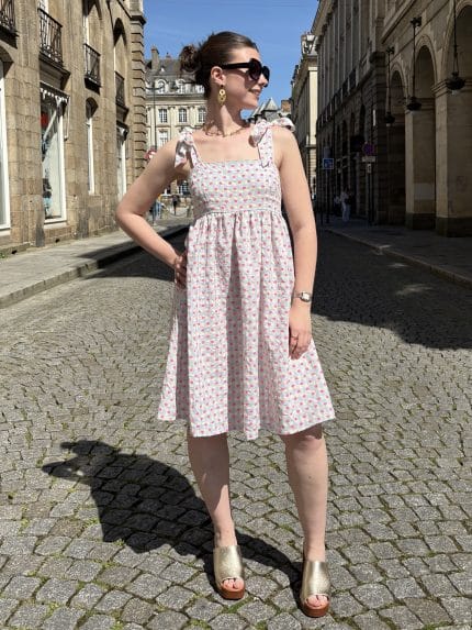 Robe d'été à bretelles nouées