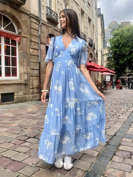 Robe bleue dos-nu
