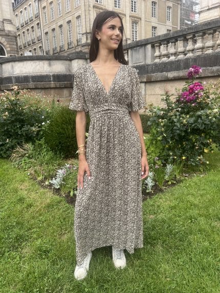 Robe longue à petites fleurs