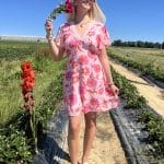 Robe fleurie à col V en dentelle