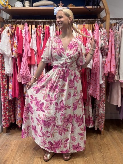 Robe longue cintrée à motifs floraux