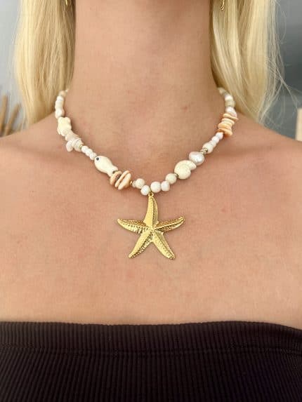 Collier en pierre avec étoile de mer