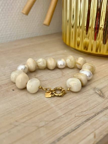 Bracelet en petites pierres