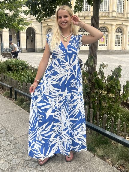 Robe longue à motif bleu