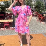 Robe courte aux tons fuchsia