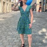 Robe courte légère et colorée