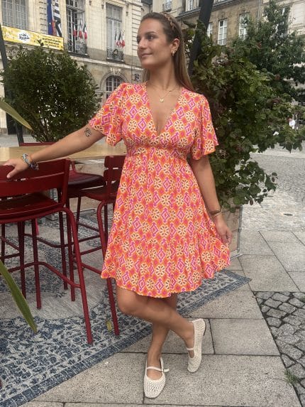 Robe courte à imprimé graphique