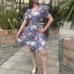 Robe fleurie bleu marine