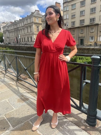 Robe unie à décolleté cache-cœur et dos nu