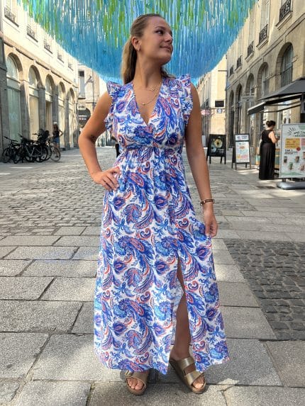 Robe longue à imprimés bleus et oranges