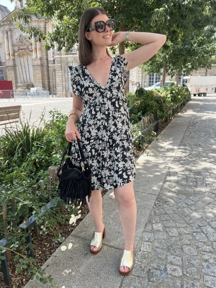 Robe fleurie à paillettes