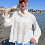 Blouse blanche à col victorien