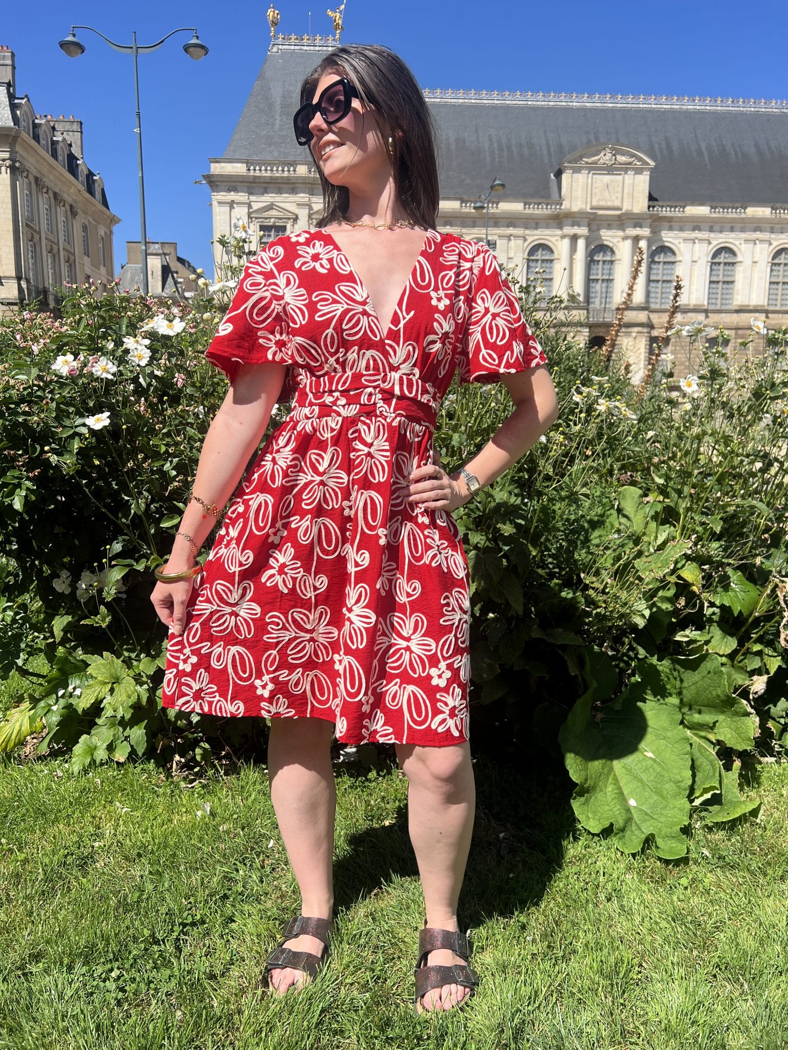 Robe à fleurs brodées Robe à fleurs brodées