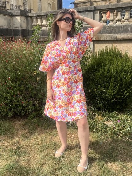 Robe fleurie à col revers