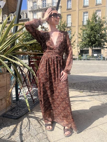 Robe longue fluide à décolleté en V