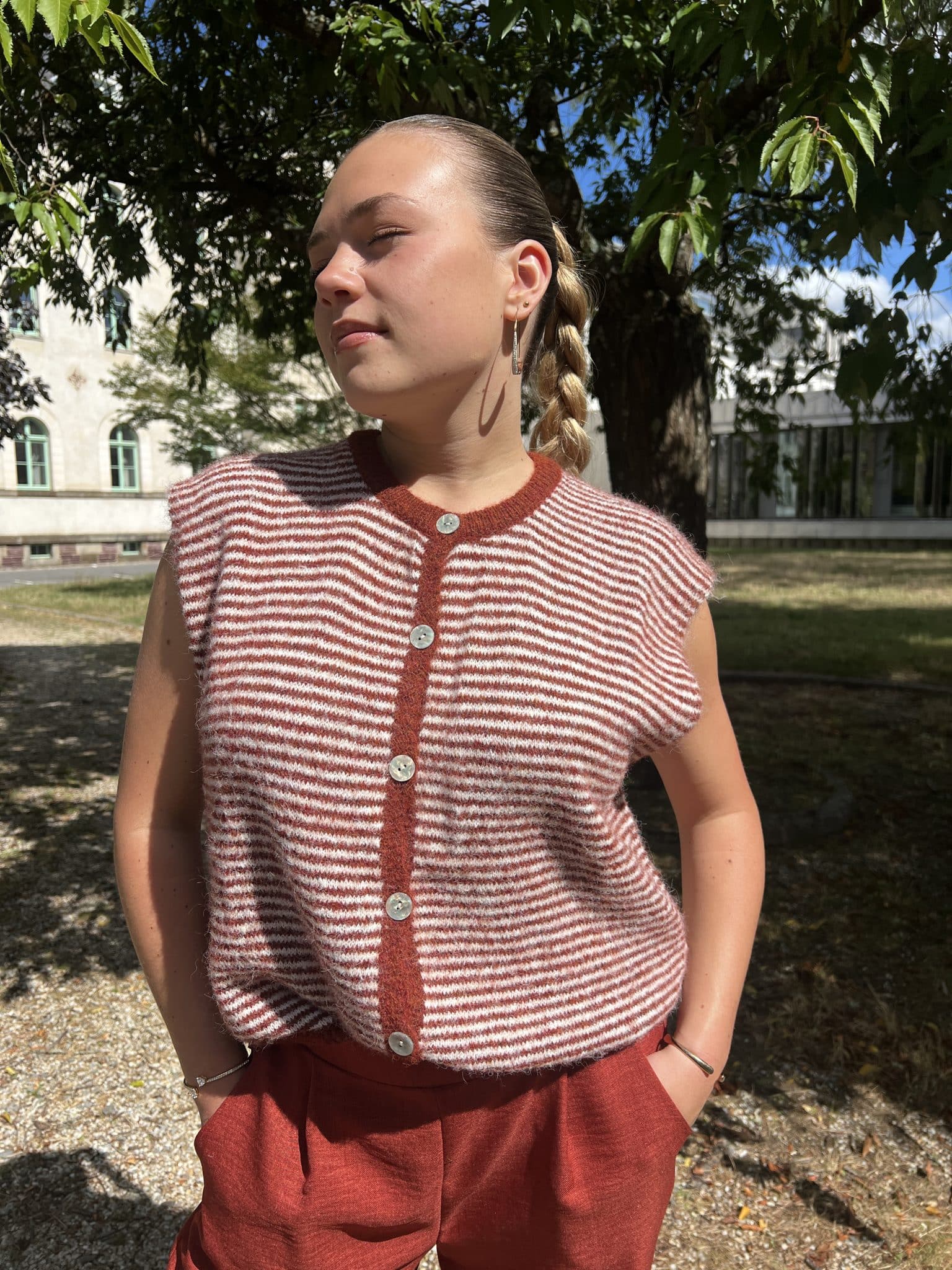 Pull sans manche à rayures Pull sans manche à rayures