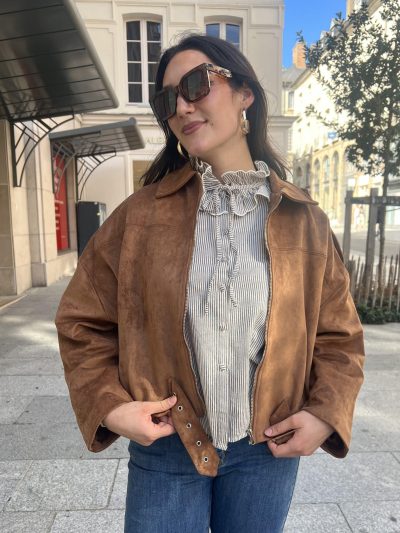 Veste courte oversize effet suédine avec ceinture